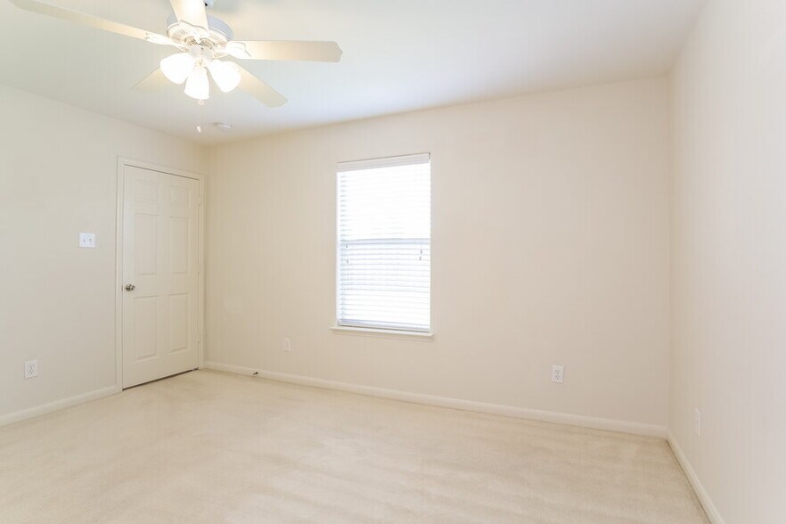 Building Photo - 4326 Pecos River Dr