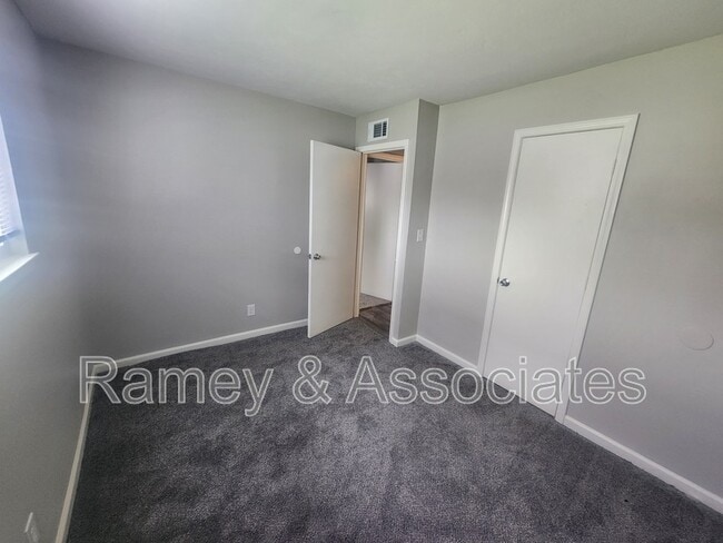 Building Photo - 13217 Forge Cir