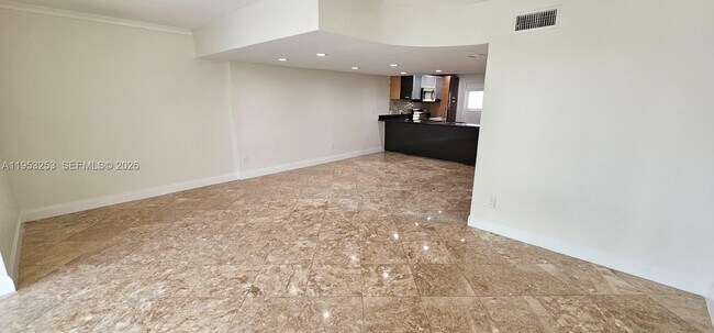 Building Photo - 3745 NE 171 St