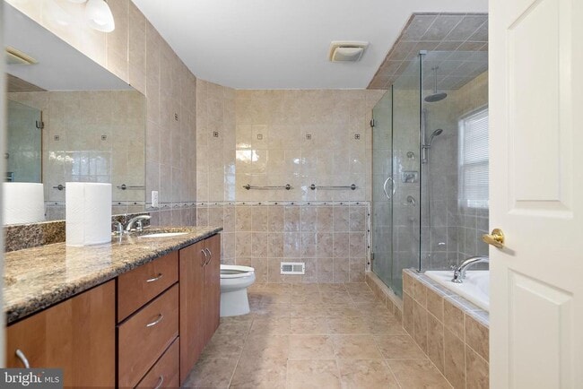 Building Photo - 123 Hearthstone Ln