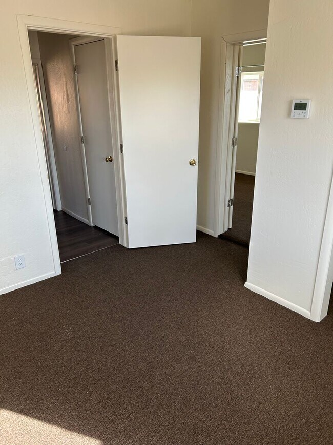 Building Photo - Winslow Home For Rent