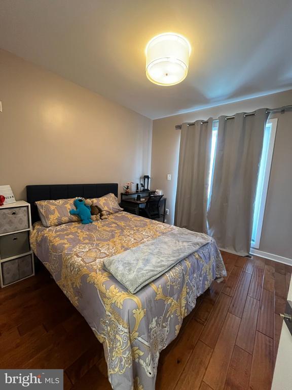 Building Photo - 926 N 15th St