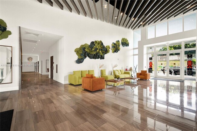 Building Photo - 1600 SW 1st Ave