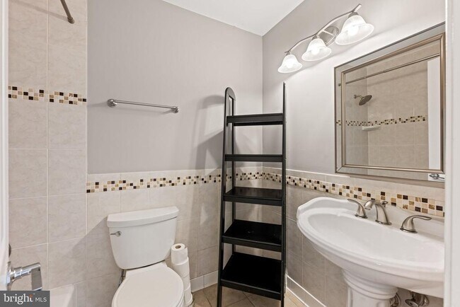 Building Photo - 8635 Old Mt Vernon Rd