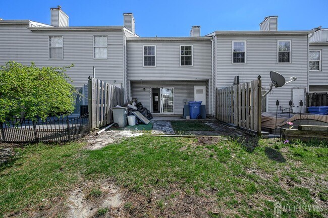 Building Photo - 805 Darlington Dr