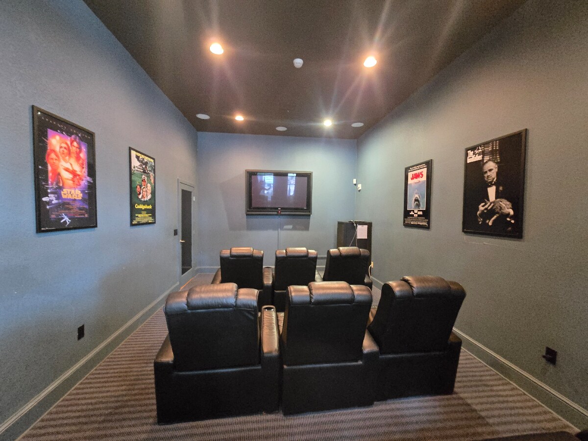 Building Photo - 3302 N 7th St