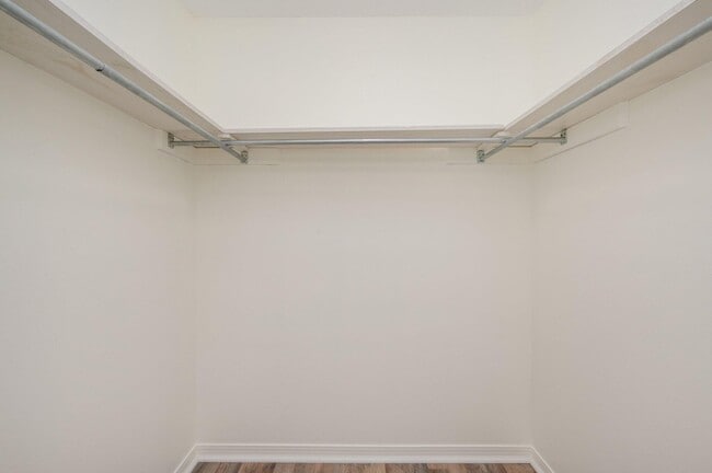 Building Photo - 624 Hill St