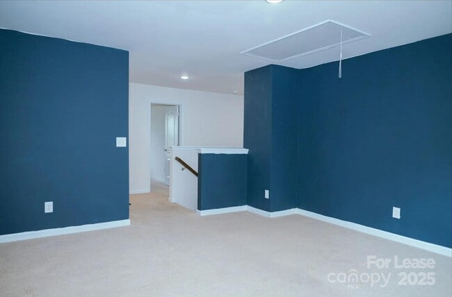 Building Photo - 228 Keating Pl Dr