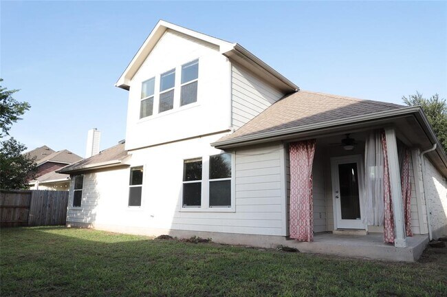 Building Photo - 3936 Links Ln