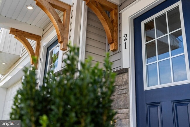 Building Photo - 21 Lyriq Ct