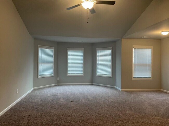 Building Photo - 2140 Adam Acres Dr