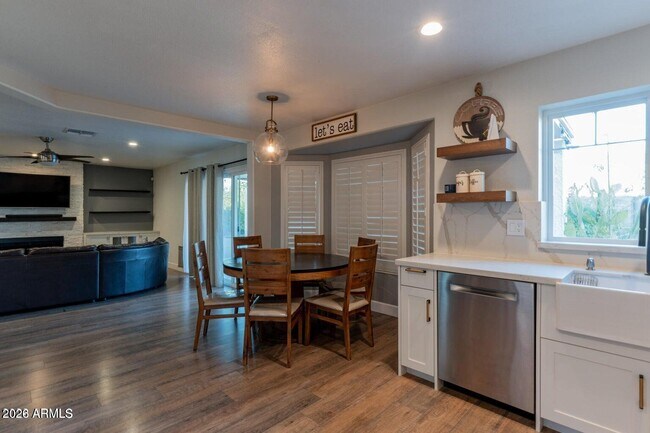 Building Photo - 16223 N 10th Ave