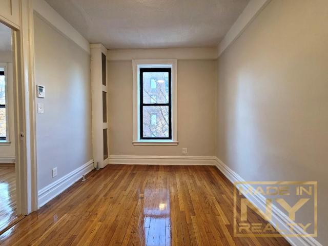 Building Photo - 1 bedroom in ASTORIA NY 11102