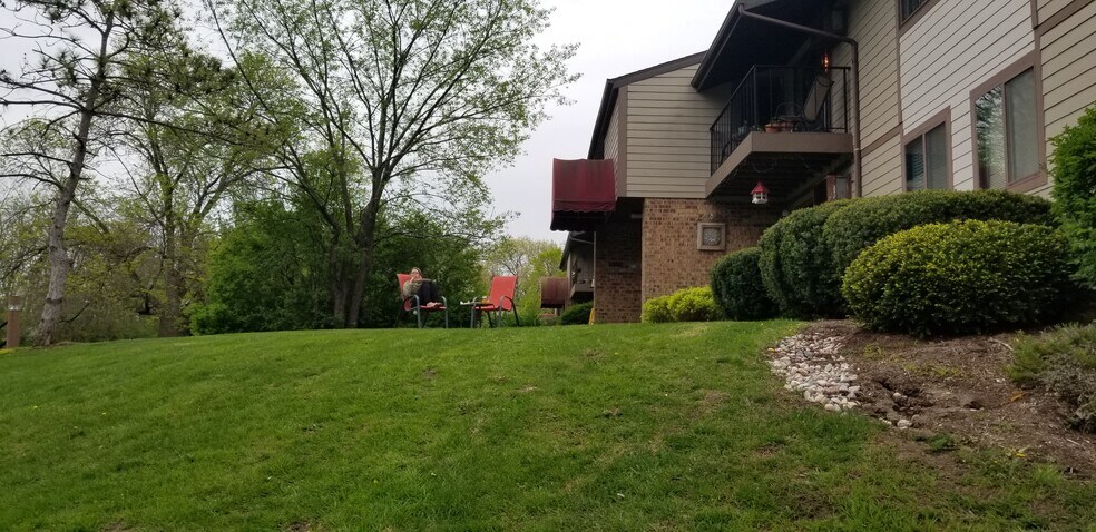 lush green outdoors - 5325 Brody Dr