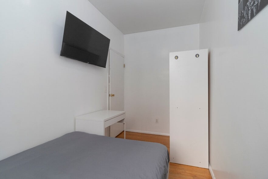 Building Photo - 340e E 93rd St