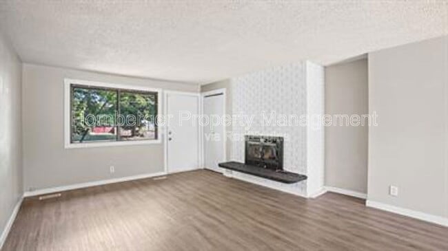 Building Photo - 10420 E Mission Ave