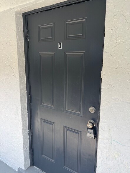 Building Photo - 1115 19th Ave N