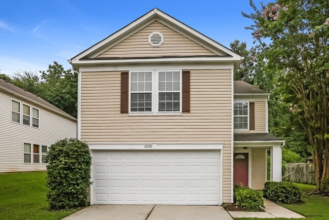Building Photo - 12328 Stowe Acres Dr