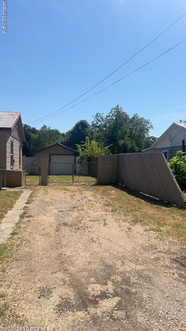 Building Photo - 509 Jordan Ln