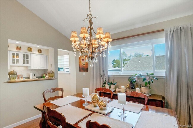 Building Photo - 208 Harris Rd