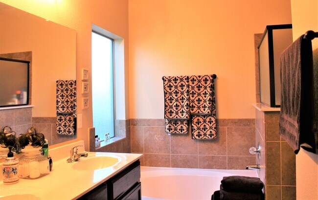 Building Photo - 1287 Rustic Bend Pl