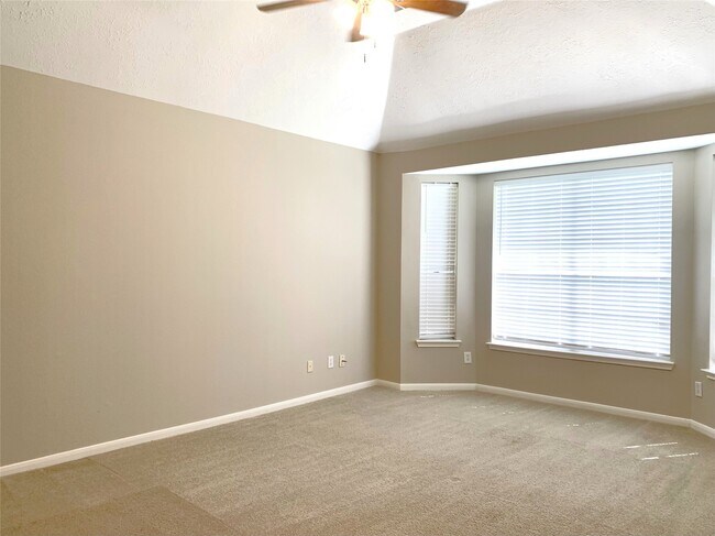 Building Photo - 4411 W Thunderwood Cir