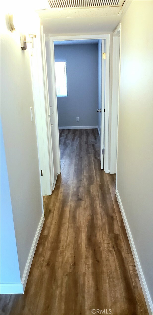 Building Photo - 5400 Newcastle Ave