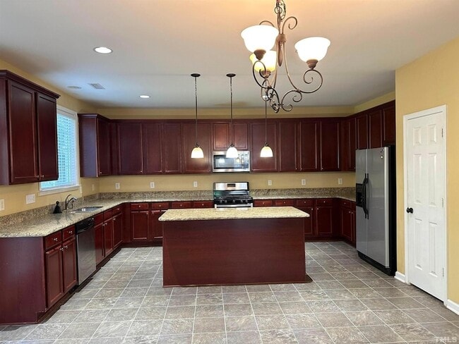 Building Photo - 213 Bikram Dr