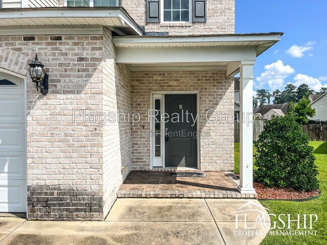 Building Photo - 2015 Leighton Dr