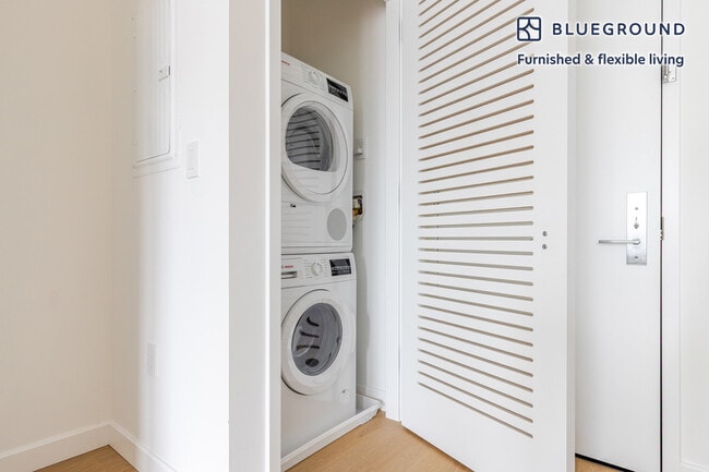 Building Photo - 655 Union St