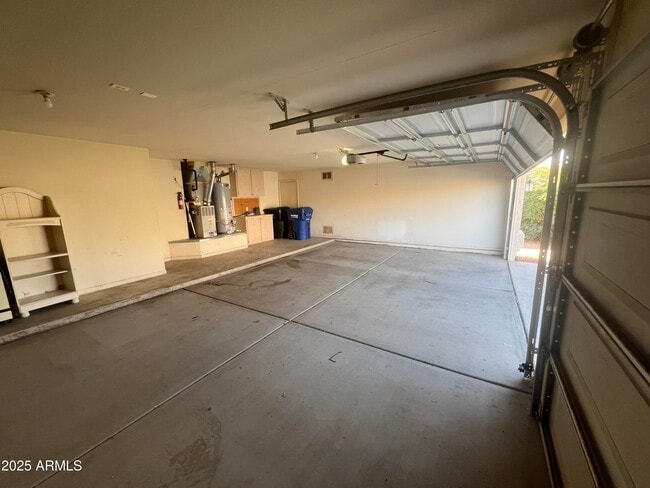 Building Photo - 2015 N 123rd Dr