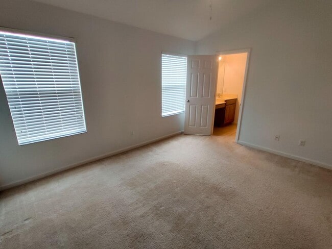 Building Photo - 11855 Deer Path Way