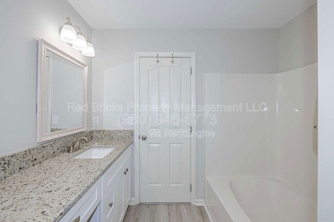 Building Photo - 4709 Morning Dew Ct