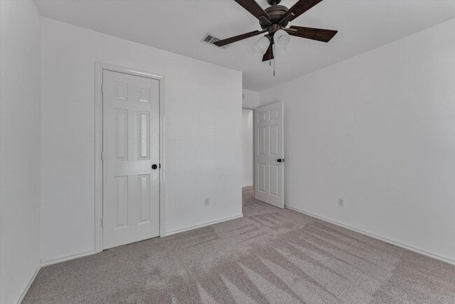 Building Photo - 134 Lynnie Penny St