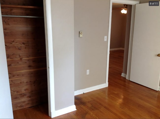 Building Photo - 111 E Monmouth St