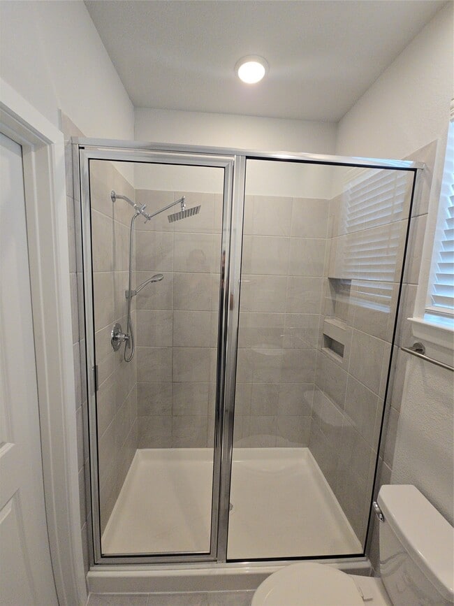 Building Photo - 9227 Dearborn Knoll Dr