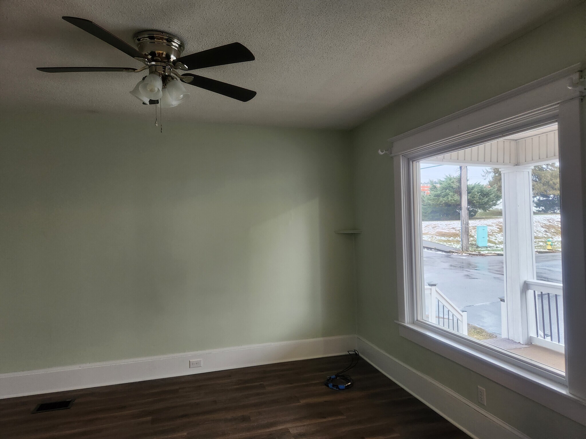 Building Photo - 216 S 4th St