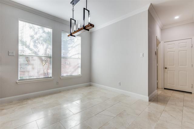 Building Photo - 7526 Greenvalley Ln