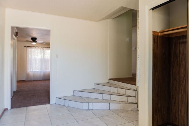 Building Photo - Spacious 3-Bedroom, 4-Bath Vintage Home wi...