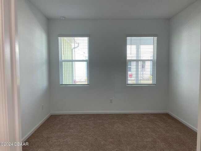 Building Photo - 304 Pop Top Ln