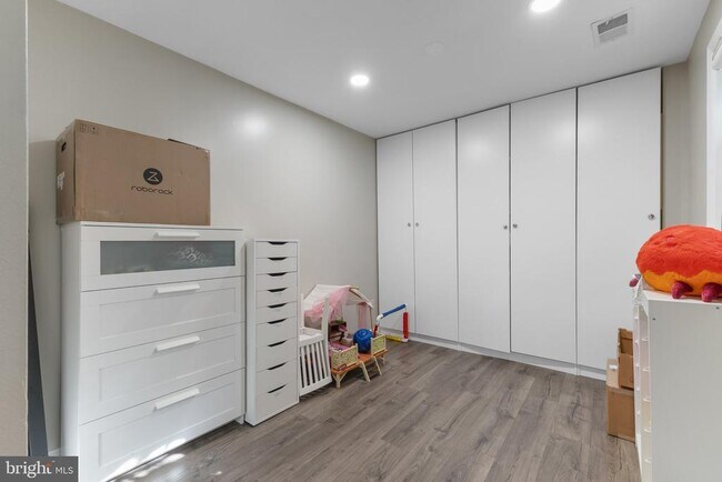 Building Photo - 2805 Lafora Ct