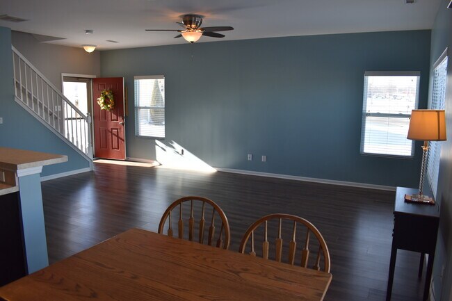 Building Photo - 5294 Platinum Dr