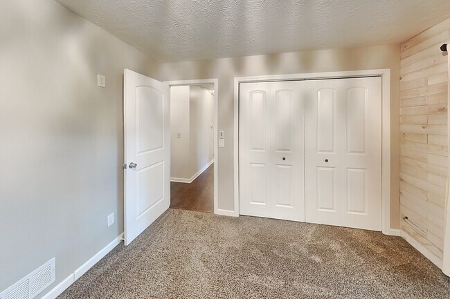 Building Photo - 4623 Huntridge Dr