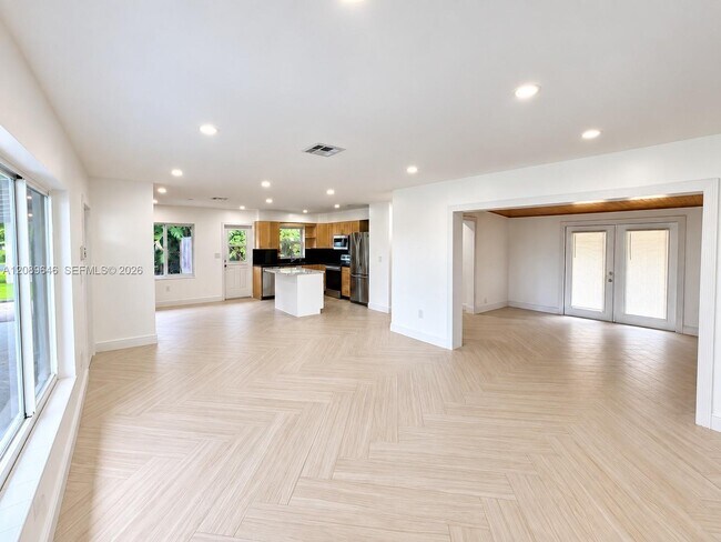 Building Photo - 1701 N 46th Ave