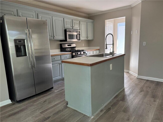 Building Photo - 1565 Ox Bridge Ct NW