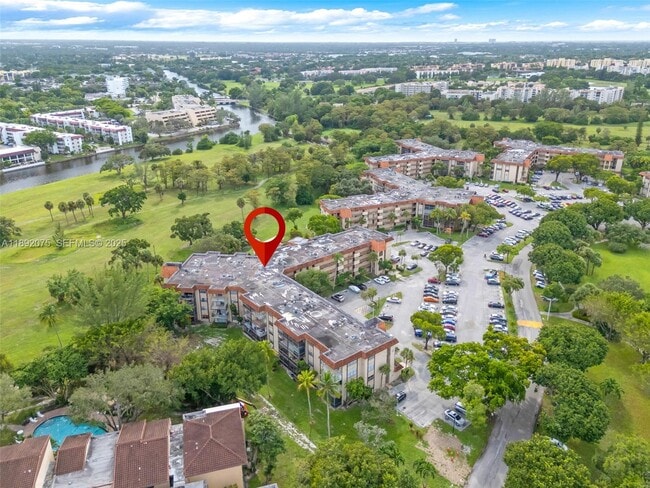 Building Photo - 6100 S Falls Cir Dr