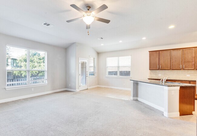 Building Photo - 2304 Abilene Ln