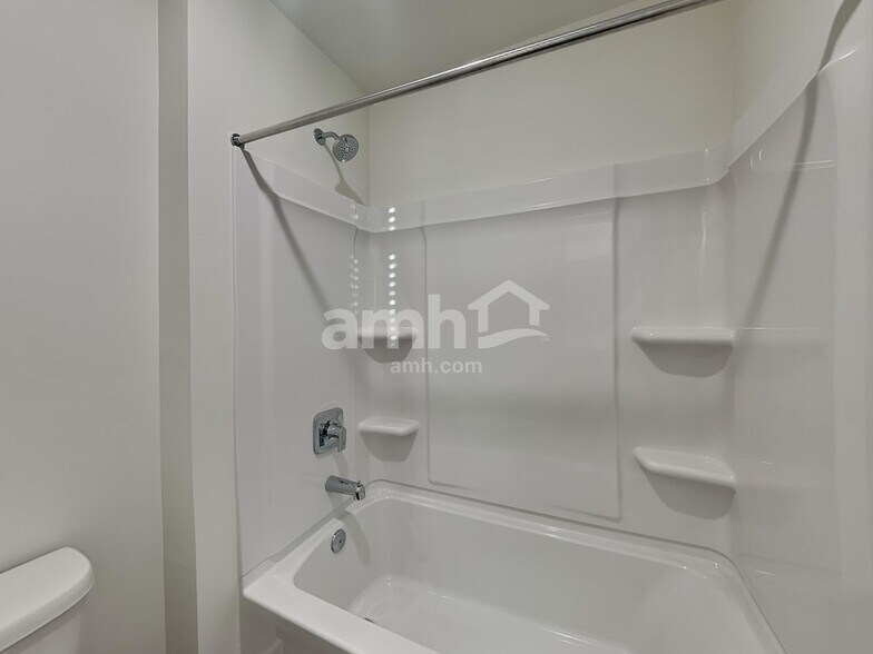 Building Photo - 1268 W Mahogany St