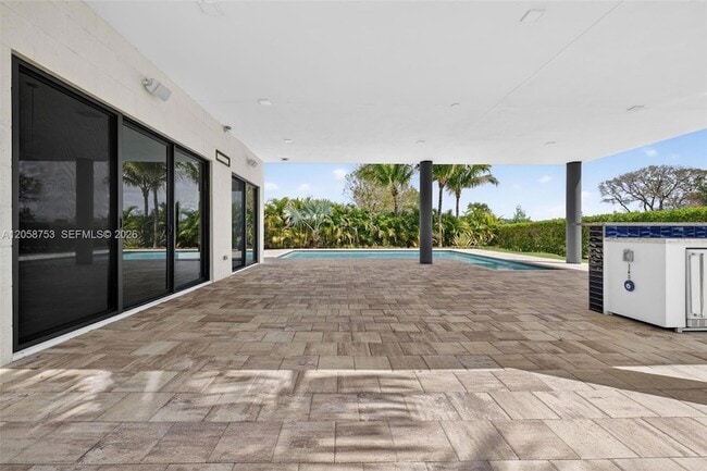 Building Photo - 16709 Botaniko Dr N