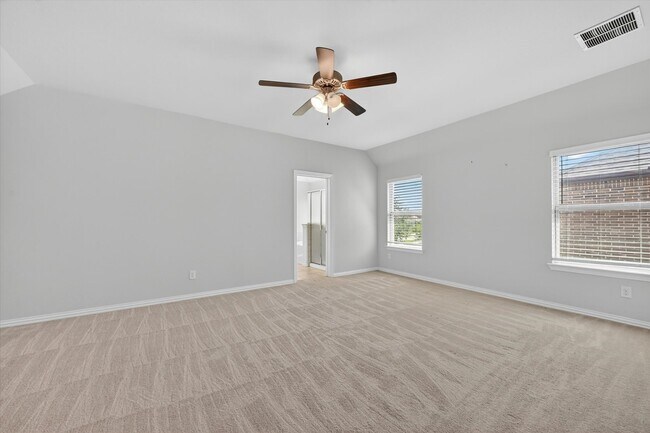 Building Photo - 2017 Miramar Dr